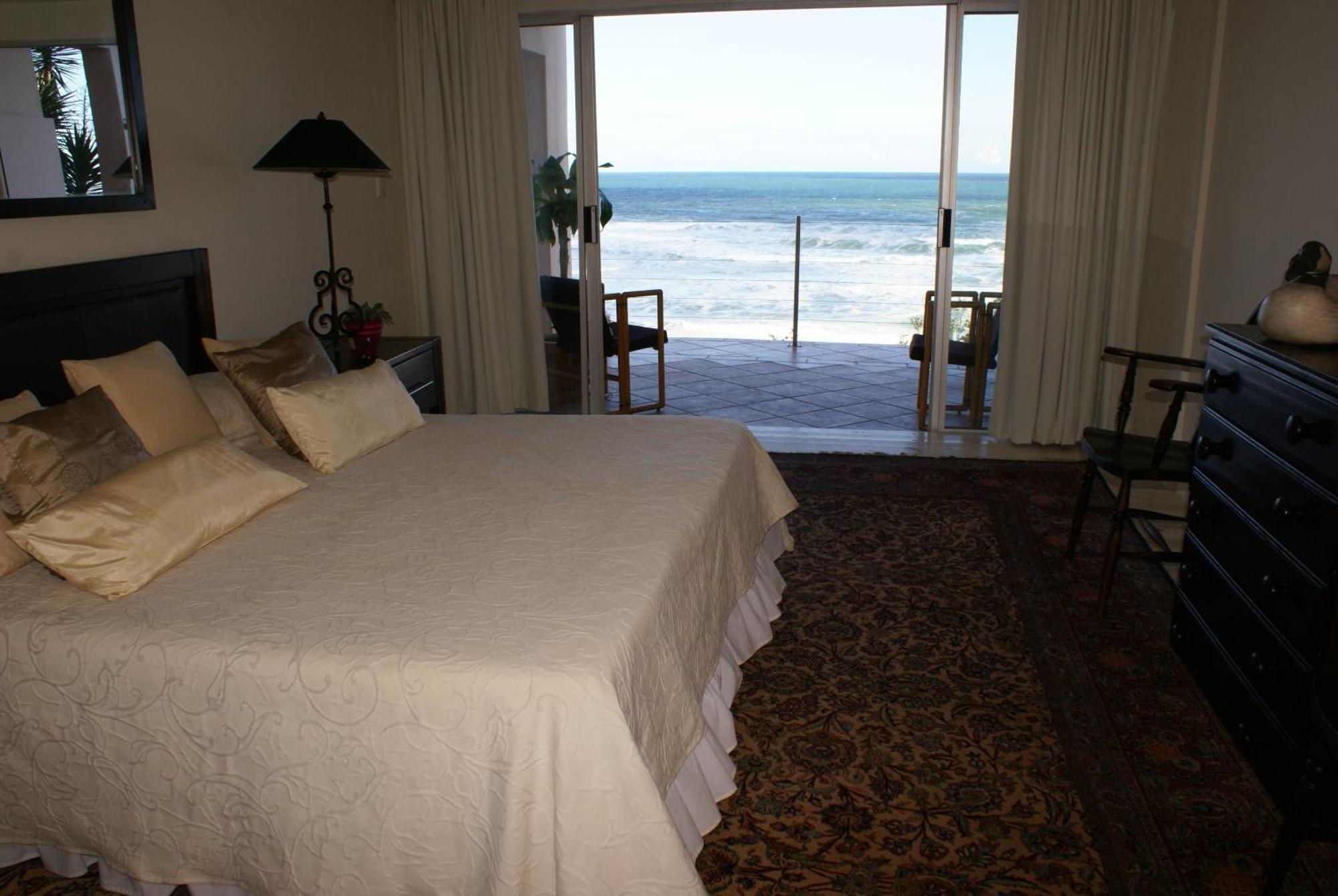 The Pink Lodge On The Beach Wildernis Room photo